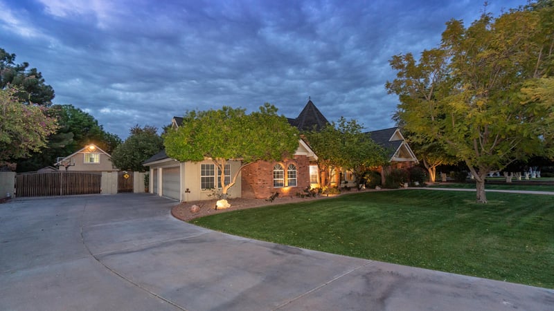 3718 E Pomegranate St, Mesa, AZ 85215