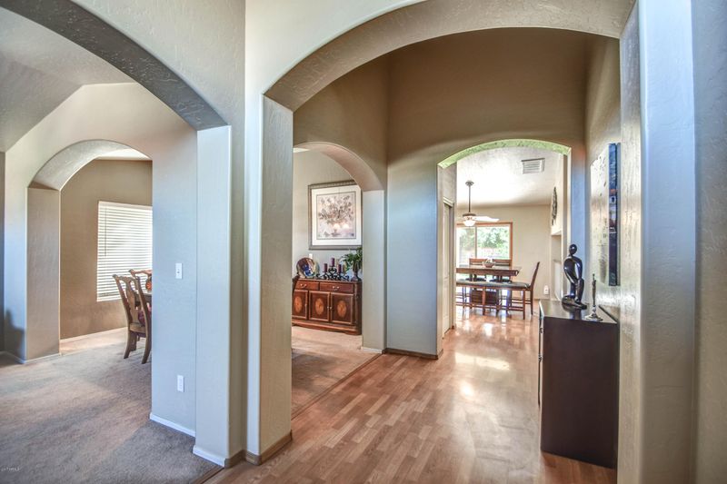 3719 E Saltsage Dr, Phoenix, AZ 85048