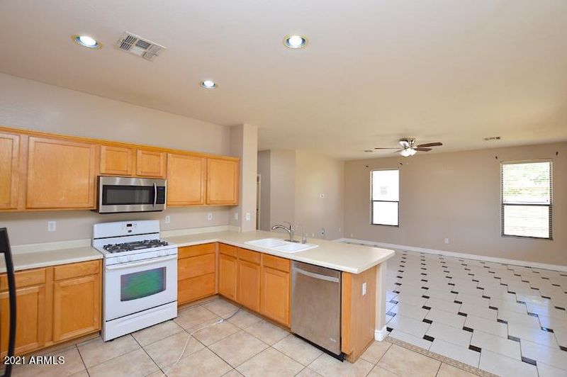 3719 S Colt Dr, Gilbert, AZ 85297