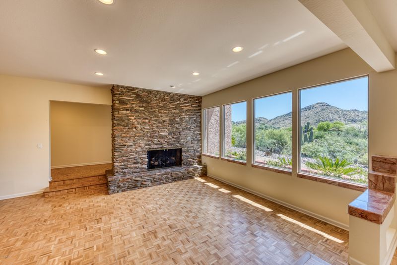 3720 E Hatcher Rd, Phoenix, AZ 85028