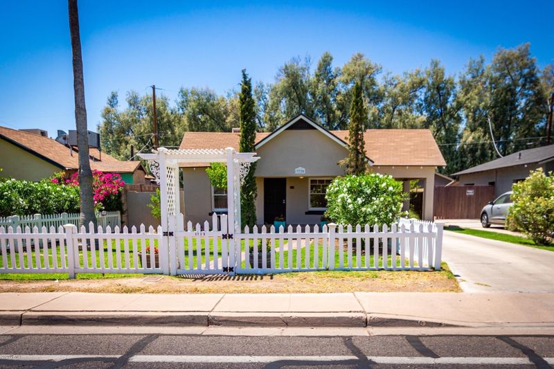 3720 N 12th St, Phoenix, AZ 85014