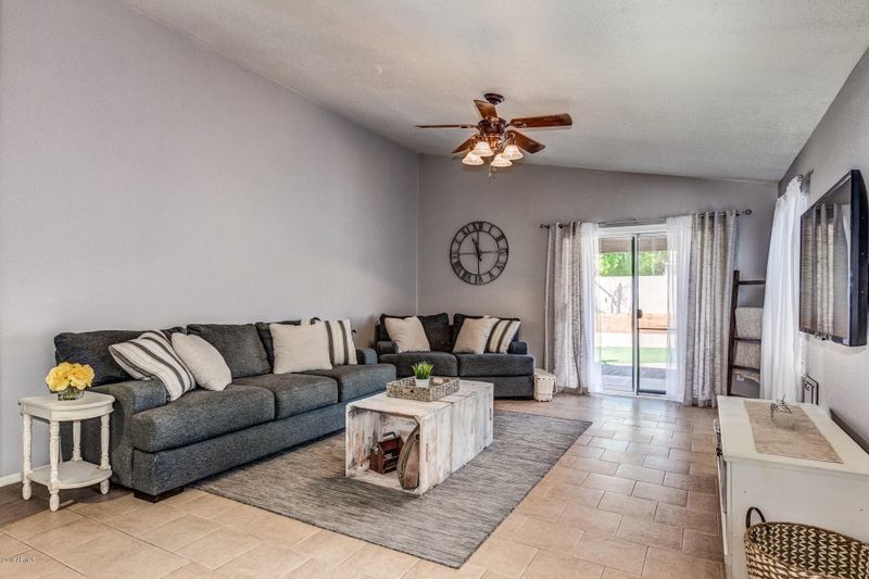3720 W Chama Dr, Glendale, AZ 85310