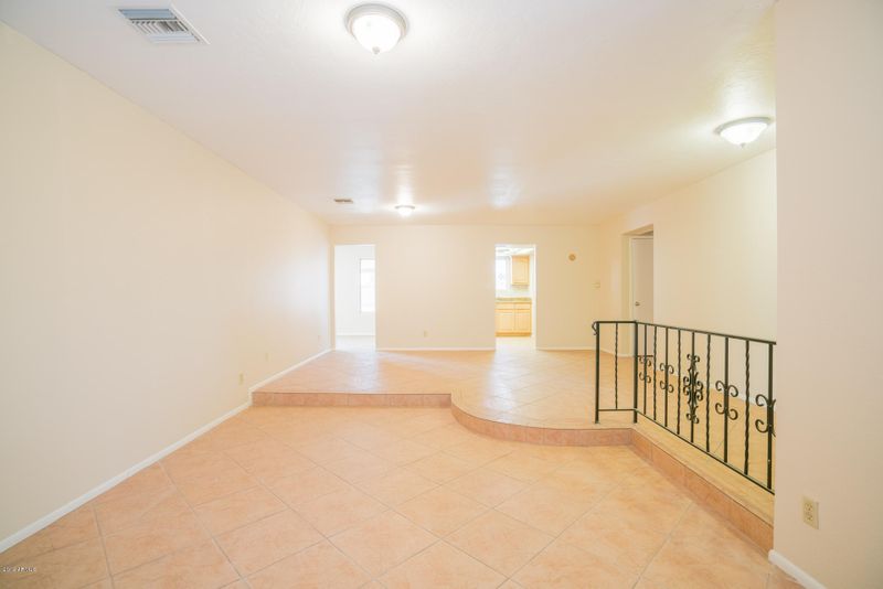 3720 W Cochise Dr, Phoenix, AZ 85051