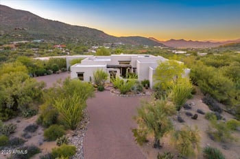 37202 Holiday Ln, Carefree, AZ 85377