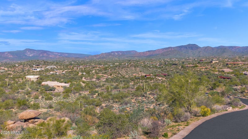 37207 Nighthawk Way #5, Carefree, AZ 85377