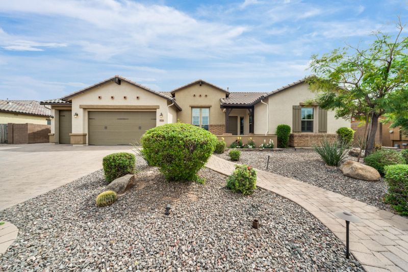 3721 E Ellis St, Mesa, AZ 85205