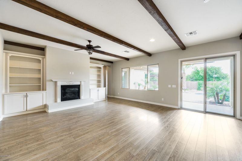 3721 E Ellis St, Mesa, AZ 85205