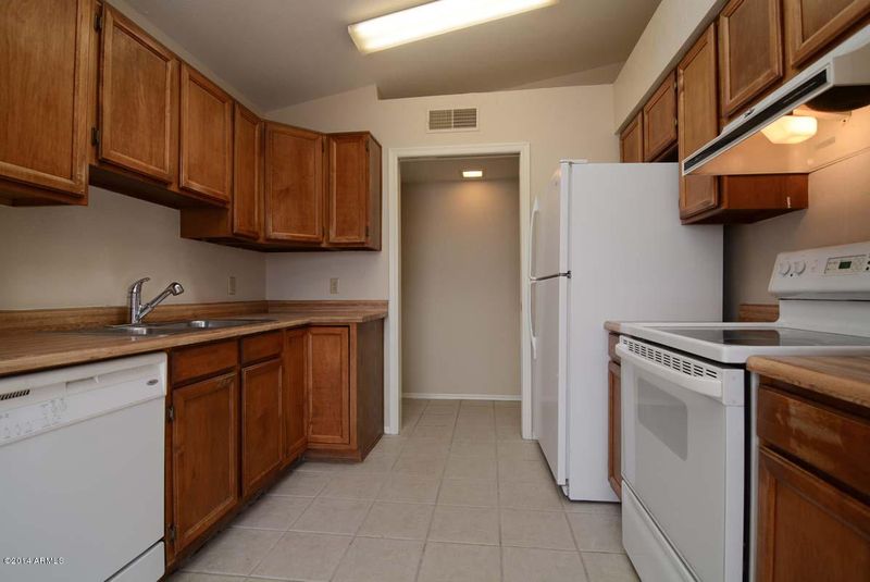 3721 W Wagoner Rd, Glendale, AZ 85308