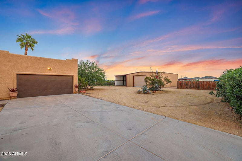 37213 17th Ave, Phoenix, AZ 85086