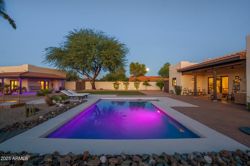 37216 15th Ave, Phoenix, AZ 85086