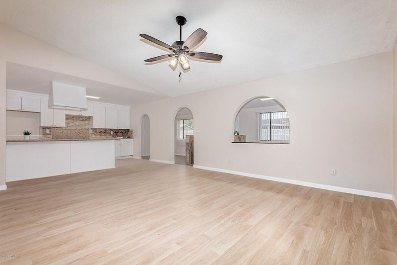 3722 E Nisbet Rd, Phoenix, AZ 85032