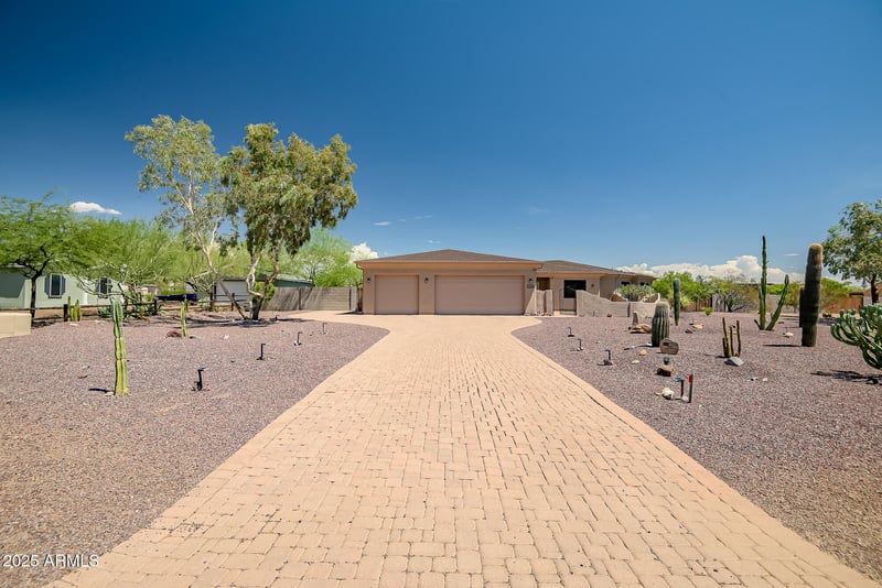 37223 22nd St, Phoenix, AZ 85086