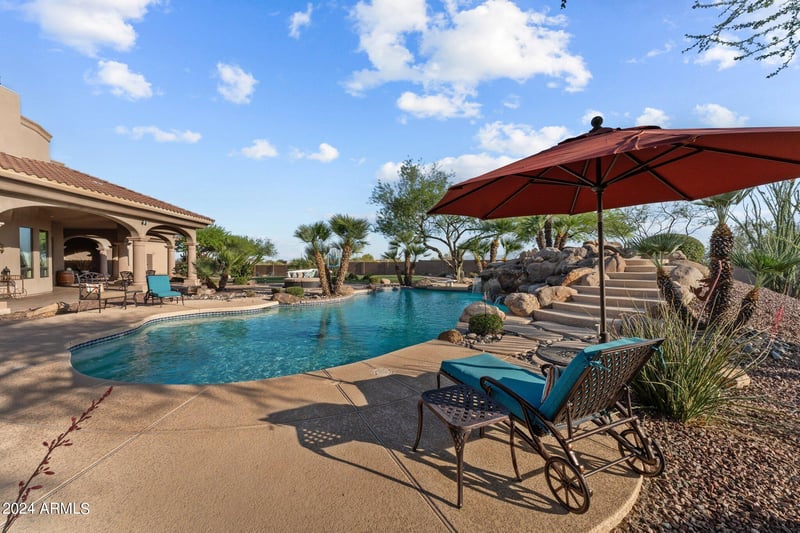 37224 237th Ave, Morristown, AZ 85342