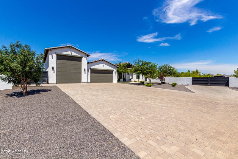 37227 11th Ave, Phoenix, AZ 85086
