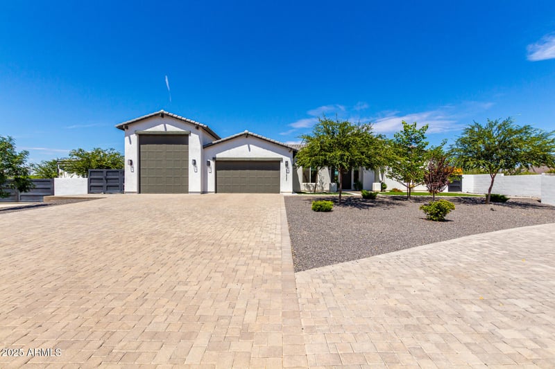 37227 11th Ave, Phoenix, AZ 85086