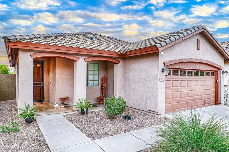 3723 Memorial Dr, Phoenix, AZ 85086