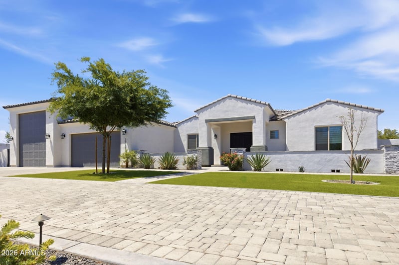 37233 N 11th Ave, Phoenix, AZ 85086