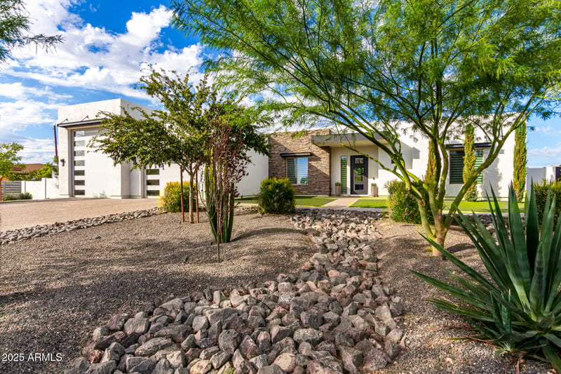 37239 11th Ave, Phoenix, AZ 85086