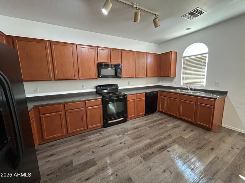 3724 54th Glen, Phoenix, AZ 85043
