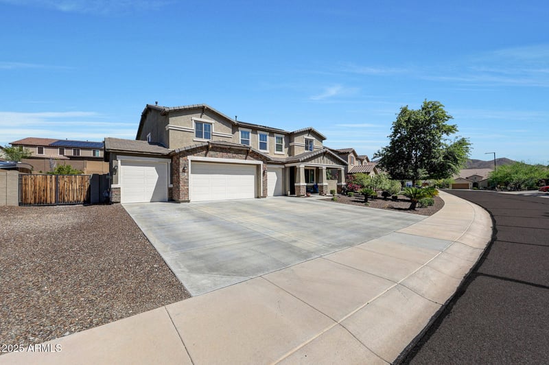 3724 Lanham Dr, New River, AZ 85087