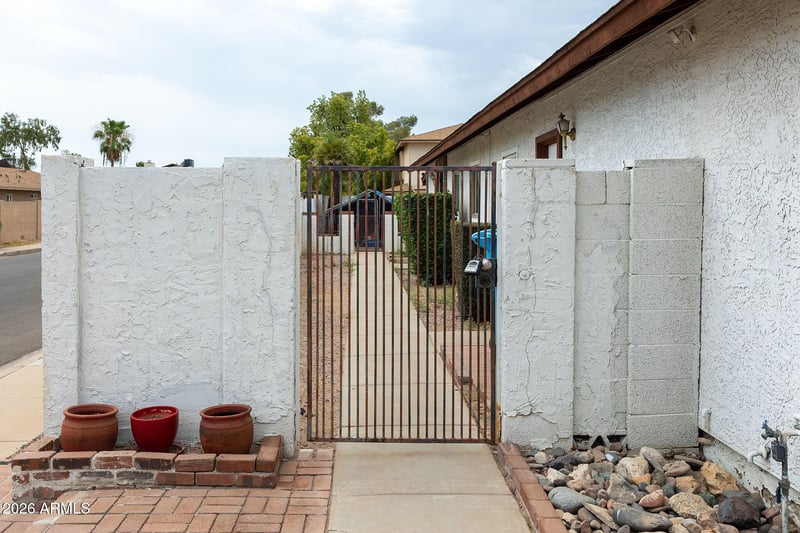 3725 W Bluefield Ave, Glendale, AZ 85308