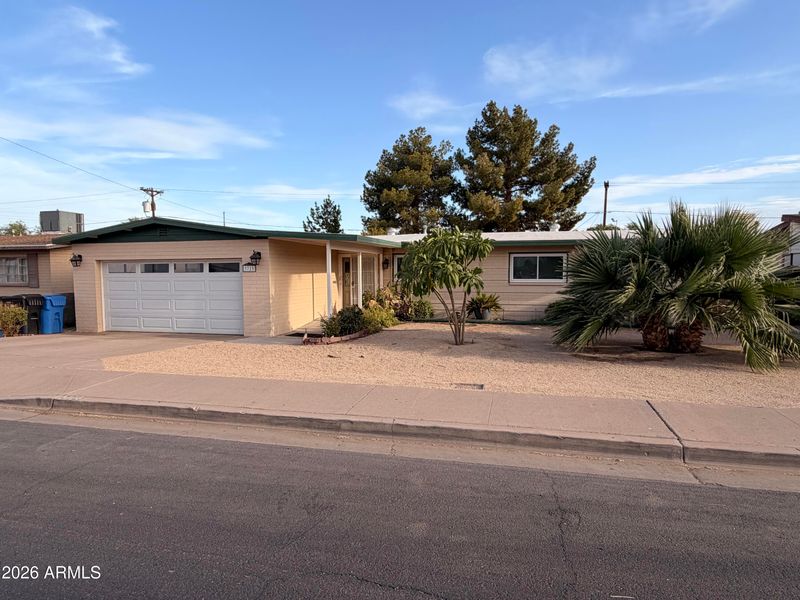 3725 W Elm St, Phoenix, AZ 85019