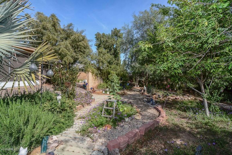 3725 W Mandalay Ln, Phoenix, AZ 85053