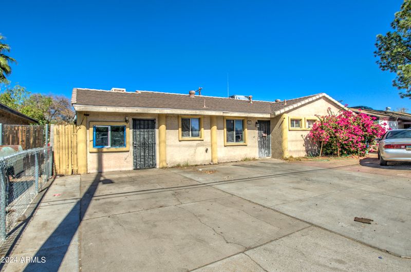 3726 W Thomas Rd, Phoenix, AZ 85019