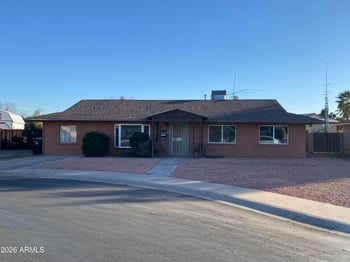 3727 Banff Ln, Phoenix, AZ 85053