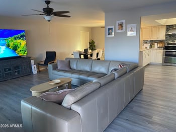 3727 Banff Ln, Phoenix, AZ 85053