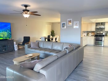 3727 Banff Ln, Phoenix, AZ 85053