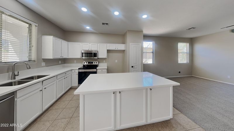 3727 E Sebastian Ln, Gilbert, AZ 85297