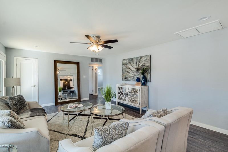 3728 E Clarendon Ave, Phoenix, AZ 85018