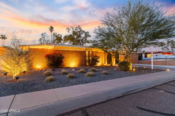 3728 E Sunnyside Dr, Phoenix, AZ 85028