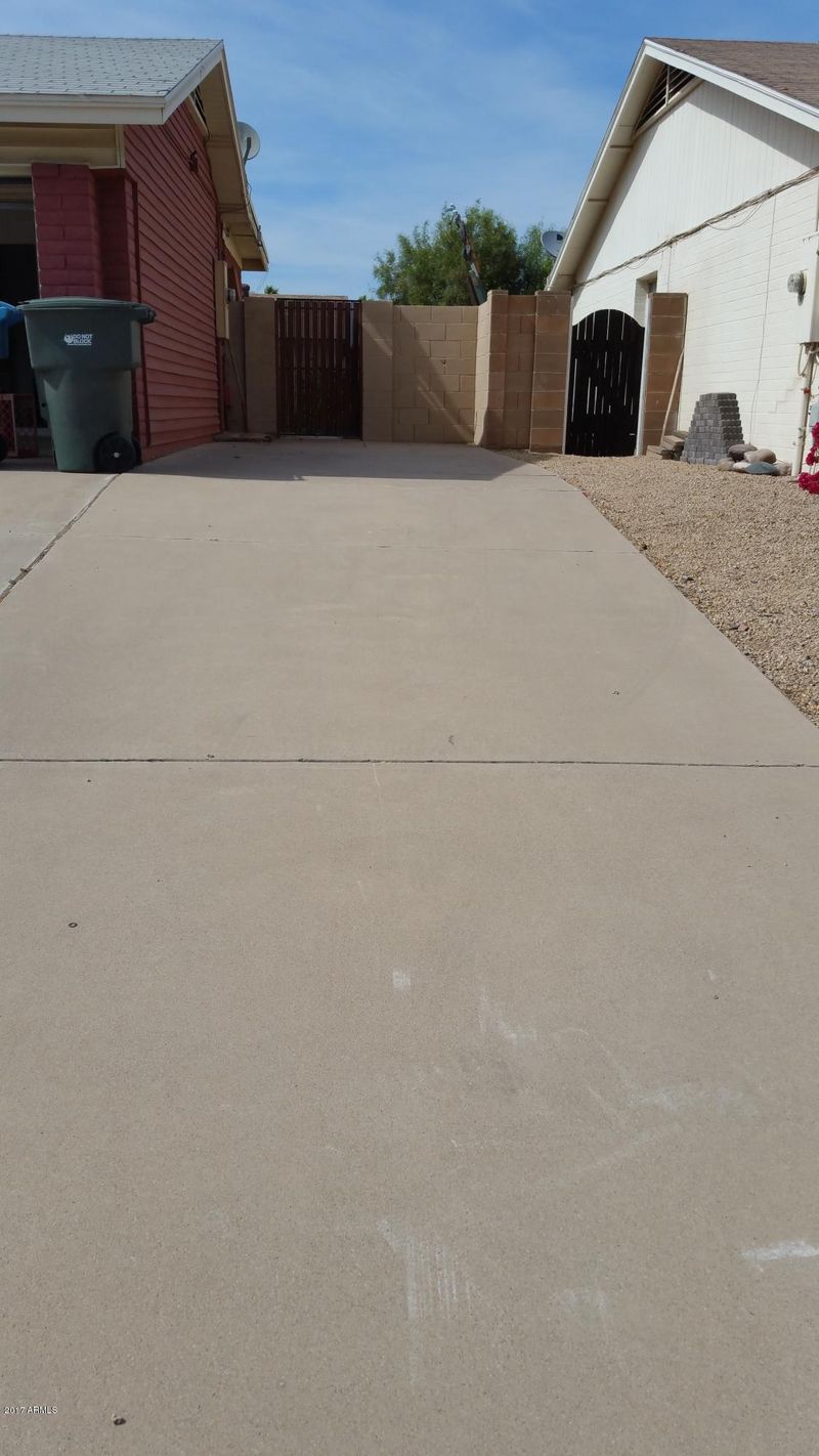 3728 E Wethersfield Rd, Phoenix, AZ 85032