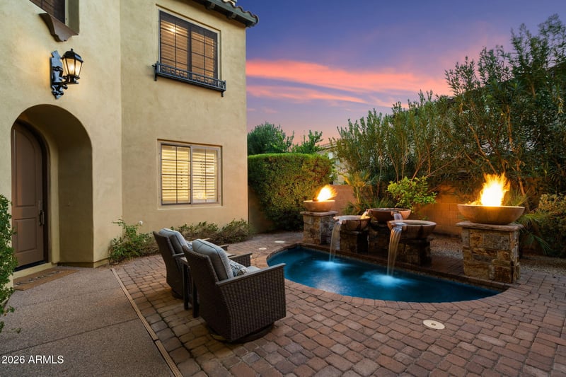 3729 Robin Ln, Phoenix, AZ 85050