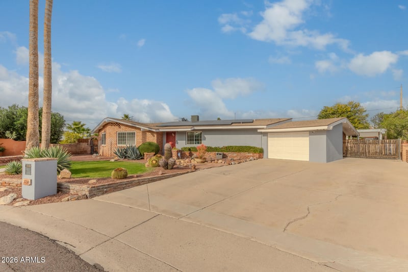3730 E Kings Ave, Phoenix, AZ 85032