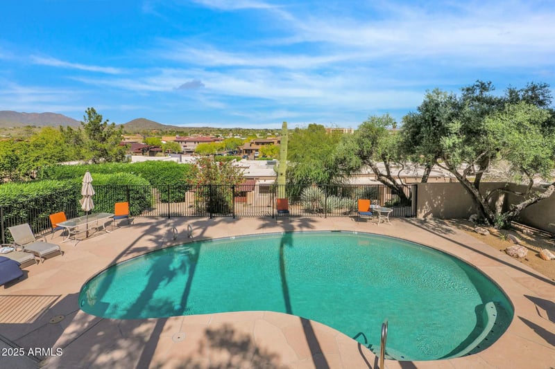 37300 Tom Darlington Dr #F, Carefree, AZ 85377