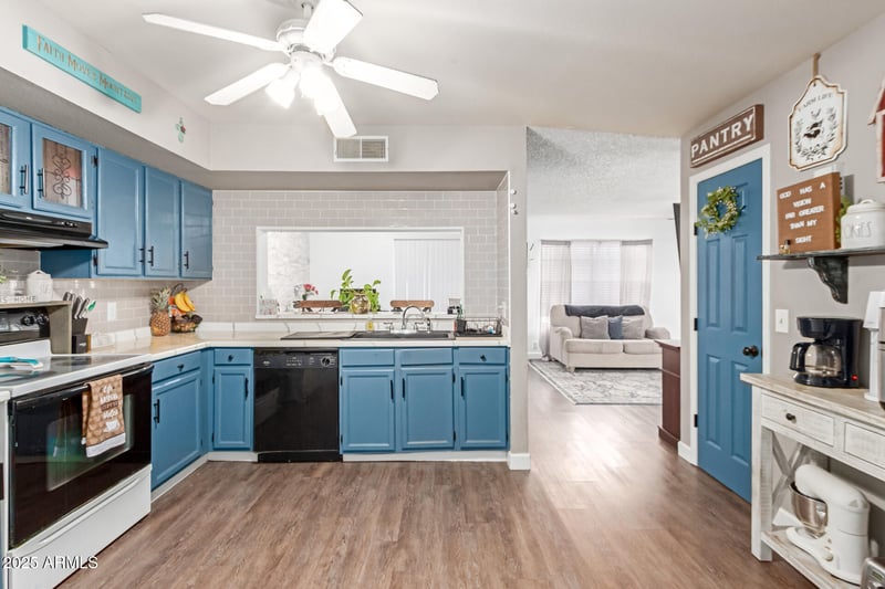 3732 Bluefield Ave, Glendale, AZ 85308