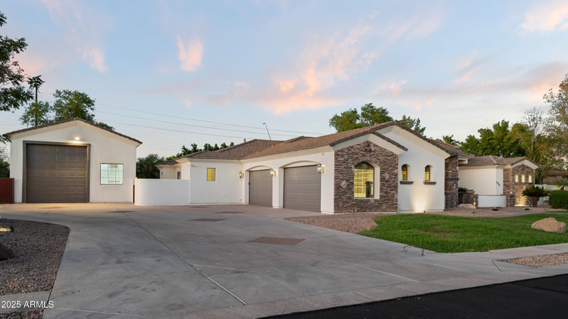 3732 Nance Cir, Mesa, AZ 85215