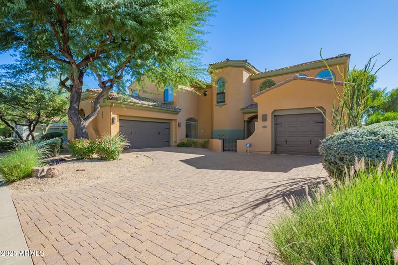 3733 Adobe Dr, Phoenix, AZ 85050