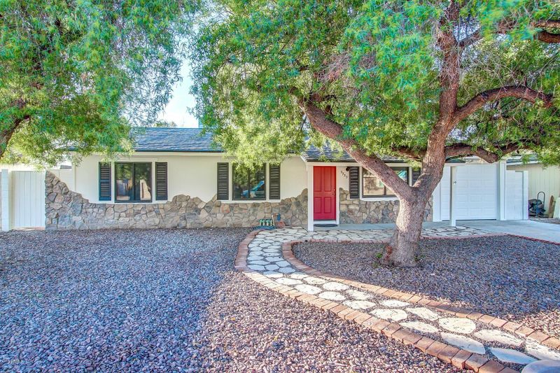 3733 E Evans Dr, Phoenix, AZ 85032