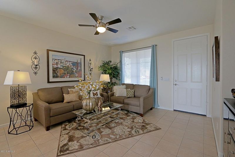 3733 W Glacier Ct, Anthem, AZ 85086
