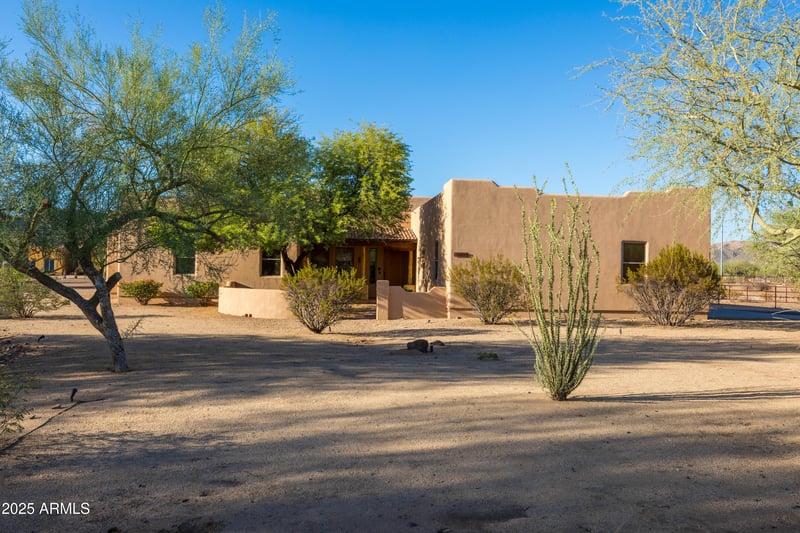 37343 16th St, Phoenix, AZ 85086