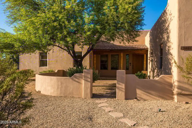 37343 16th St, Phoenix, AZ 85086