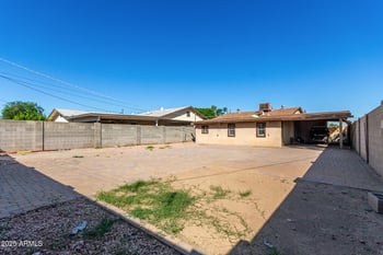 3735 Moreland St, Phoenix, AZ 85009