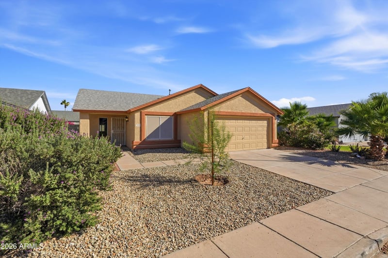 3735 Firehawk Dr, Glendale, AZ 85308