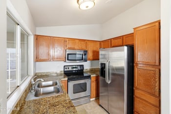 3735 Firehawk Dr, Glendale, AZ 85308