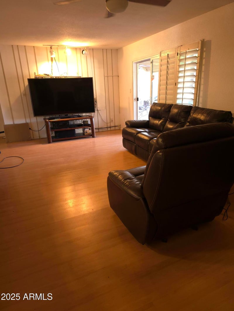 3736 Grandview Rd, Phoenix, AZ 85053