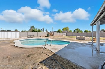 3736 Mercer Ln, Phoenix, AZ 85029